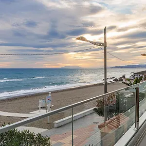 laguna-beach-wohnung-mit-freiem-meerblick.1costadelsol.com/