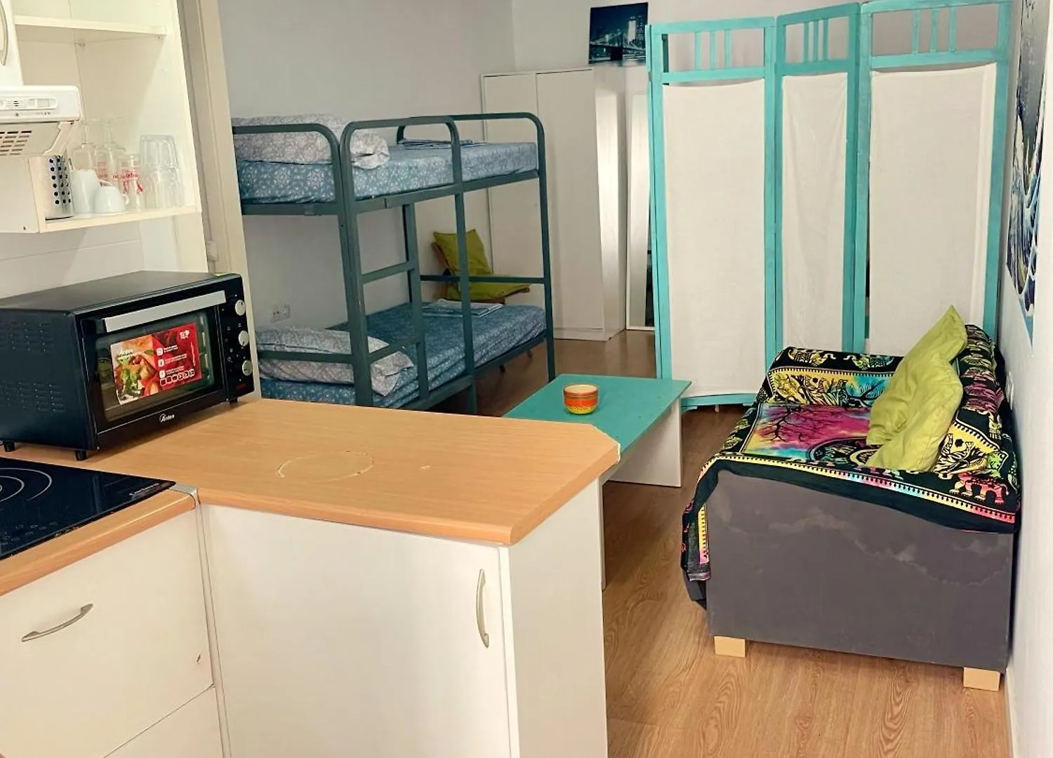 Rosa De Los Vientos: Estudios Cadiz Apartment